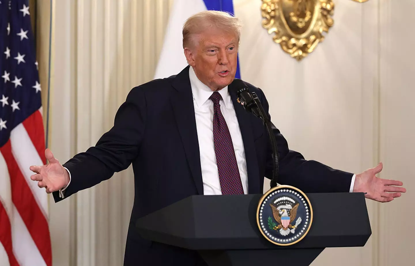 Trump warned Democrats that the government shutdown will lead to federal workers losing their jobs (Alex Wong/Getty Images)