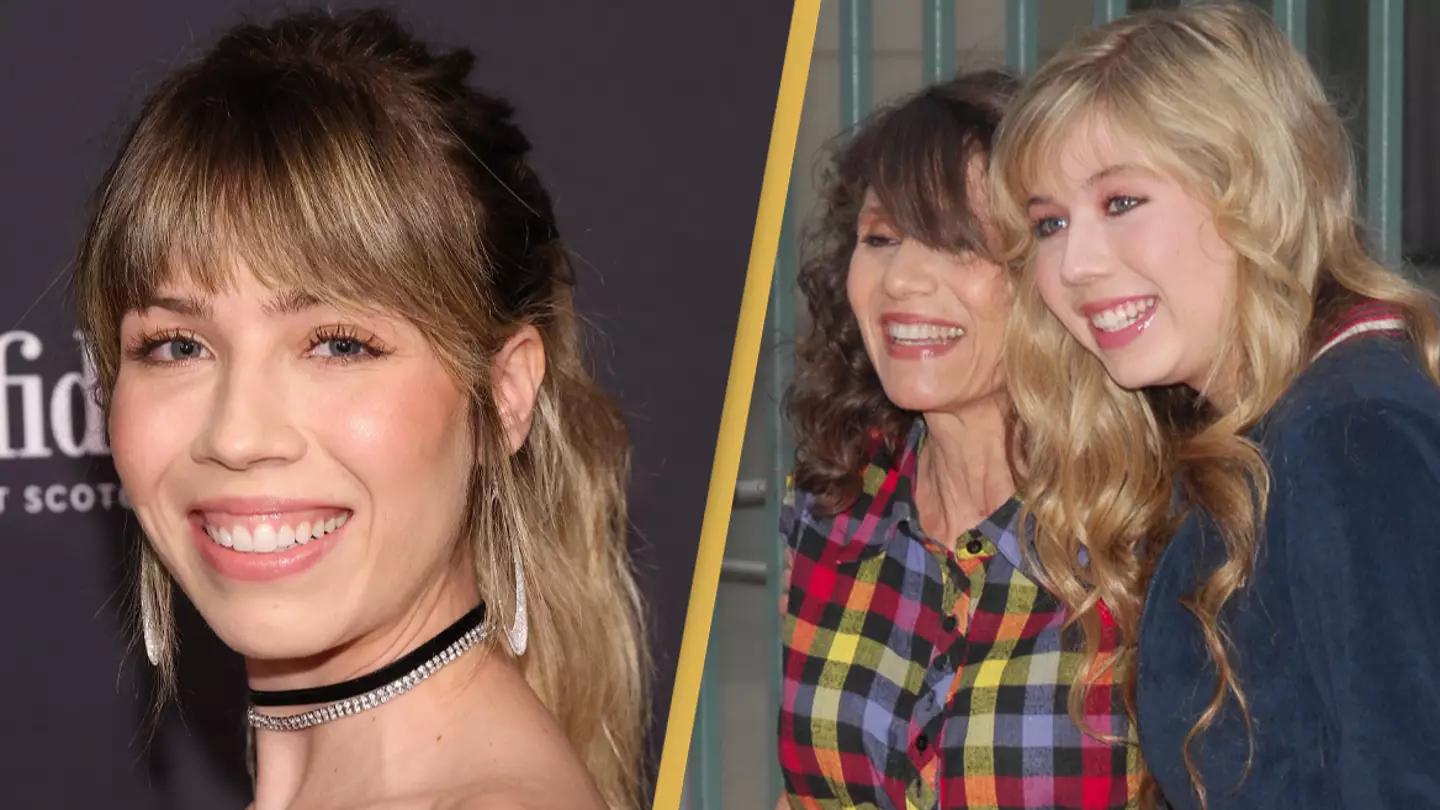 Jennette McCurdy's mom showered with her until she was 18 years old