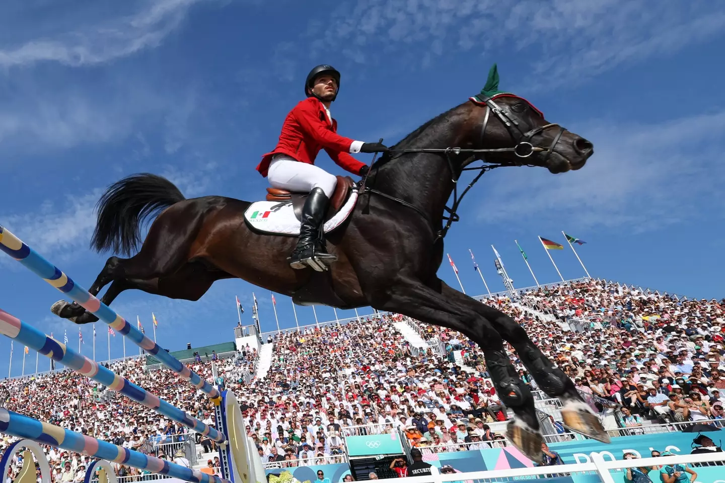 Azcarraga's match was also going smoothly before the accident. (PIERRE-PHILIPPE MARCOU/AFP via Getty Images)