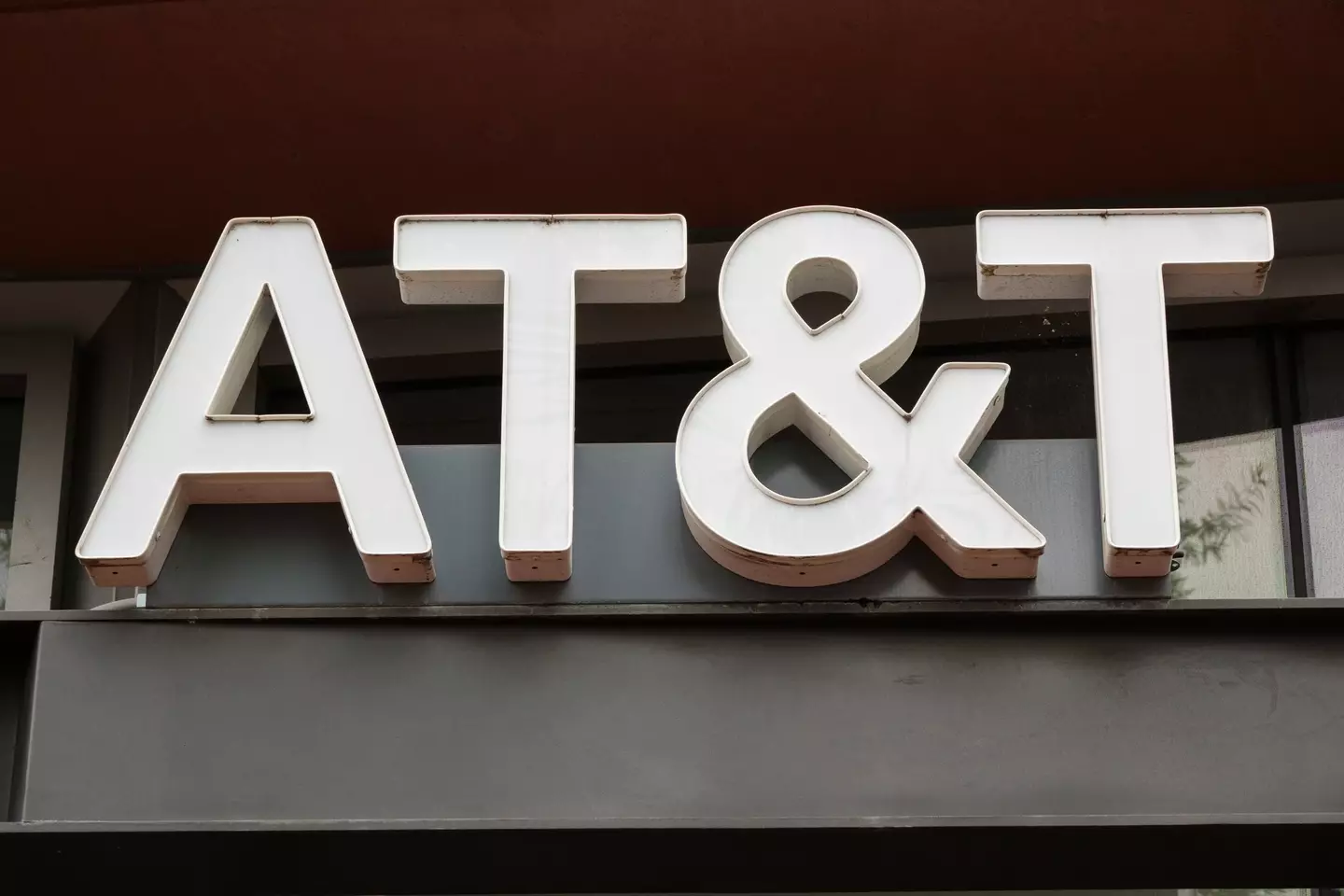 AT&T customers past and present have been issued a warning (Kevin Carter/Getty Images)