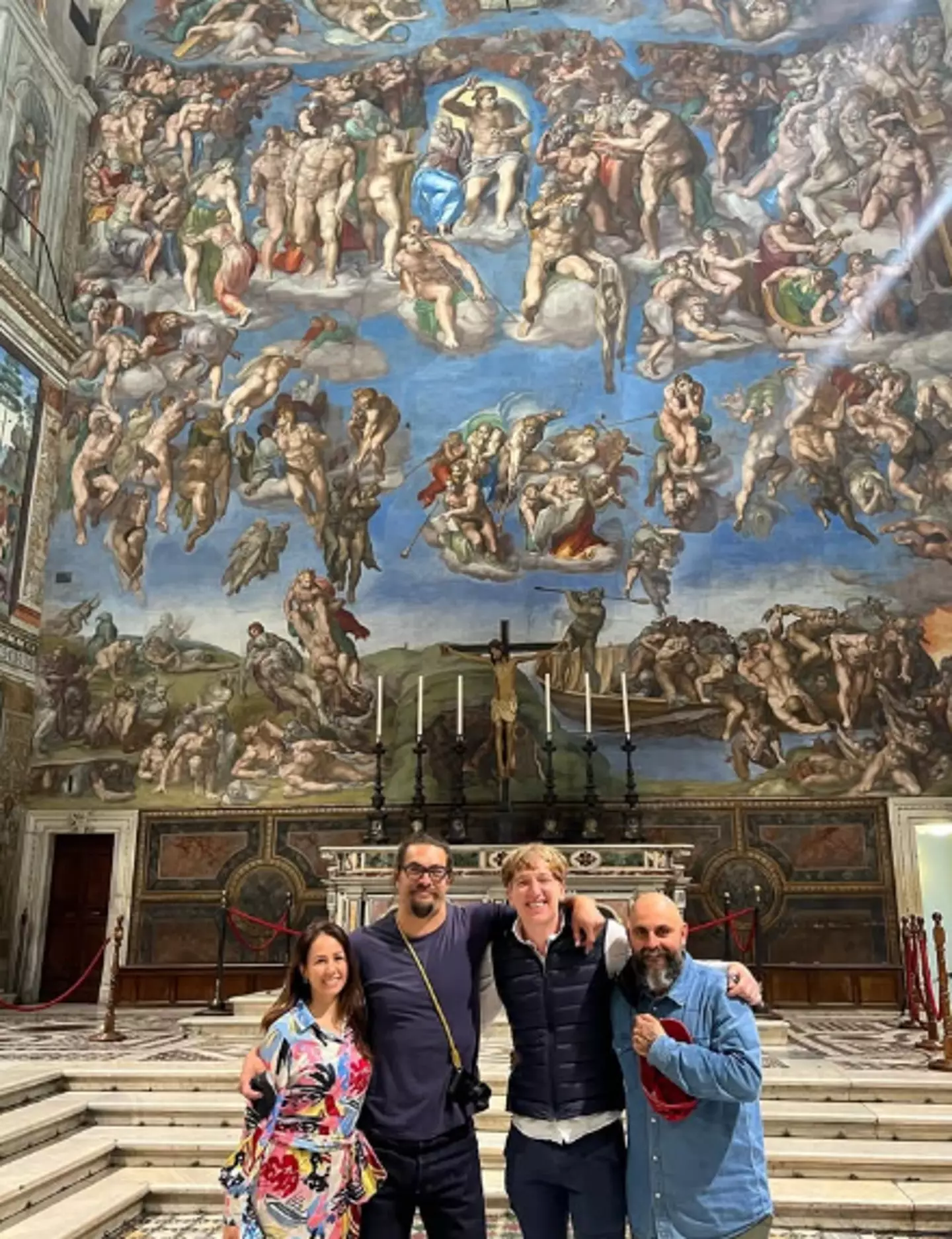 Jason Momoa had dozens of pics in the Sistine Chapel (Instagram/@prideofgypsies)
