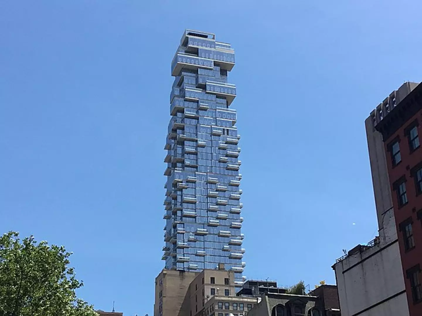 The skyscraper is nicknamed the 'Jenga Building' due to its resemblance to the Jenga game.