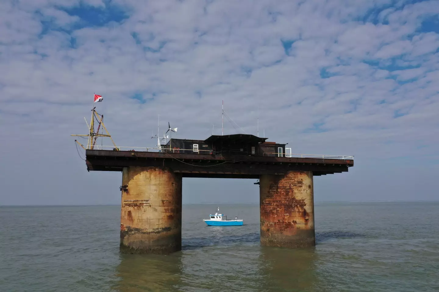 The approach to Sealand.