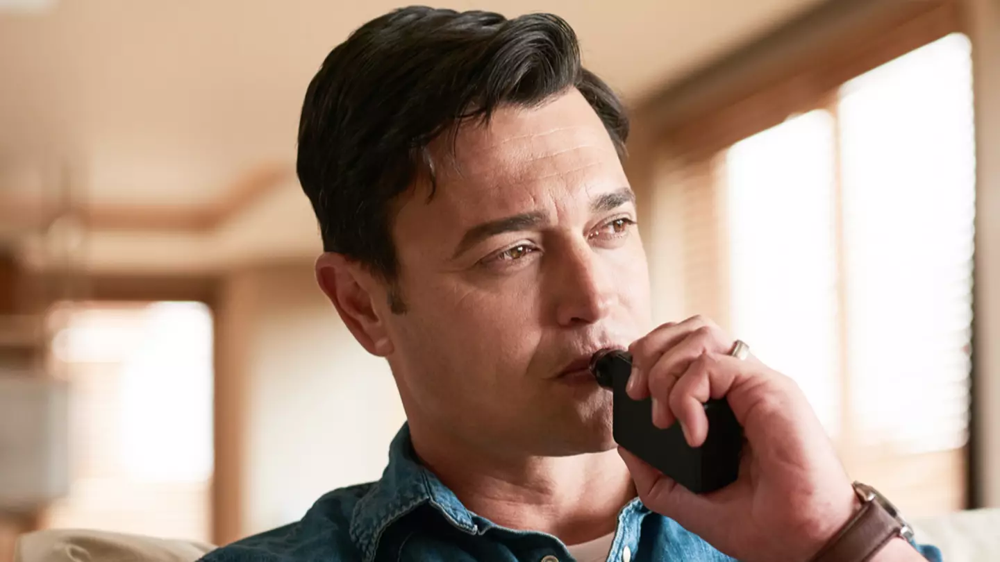 ‘Vape tongue' is the little-known side effect that experts are warning of