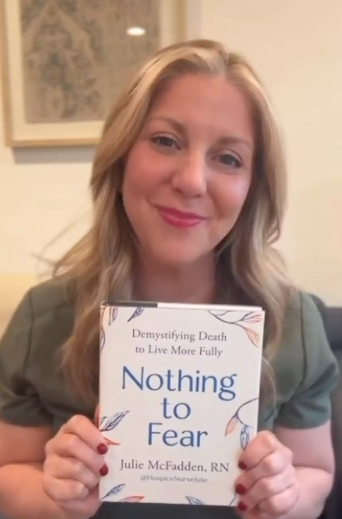 Julie has sought to alleviate fears around death (Instagram/@hospicenursejulie)