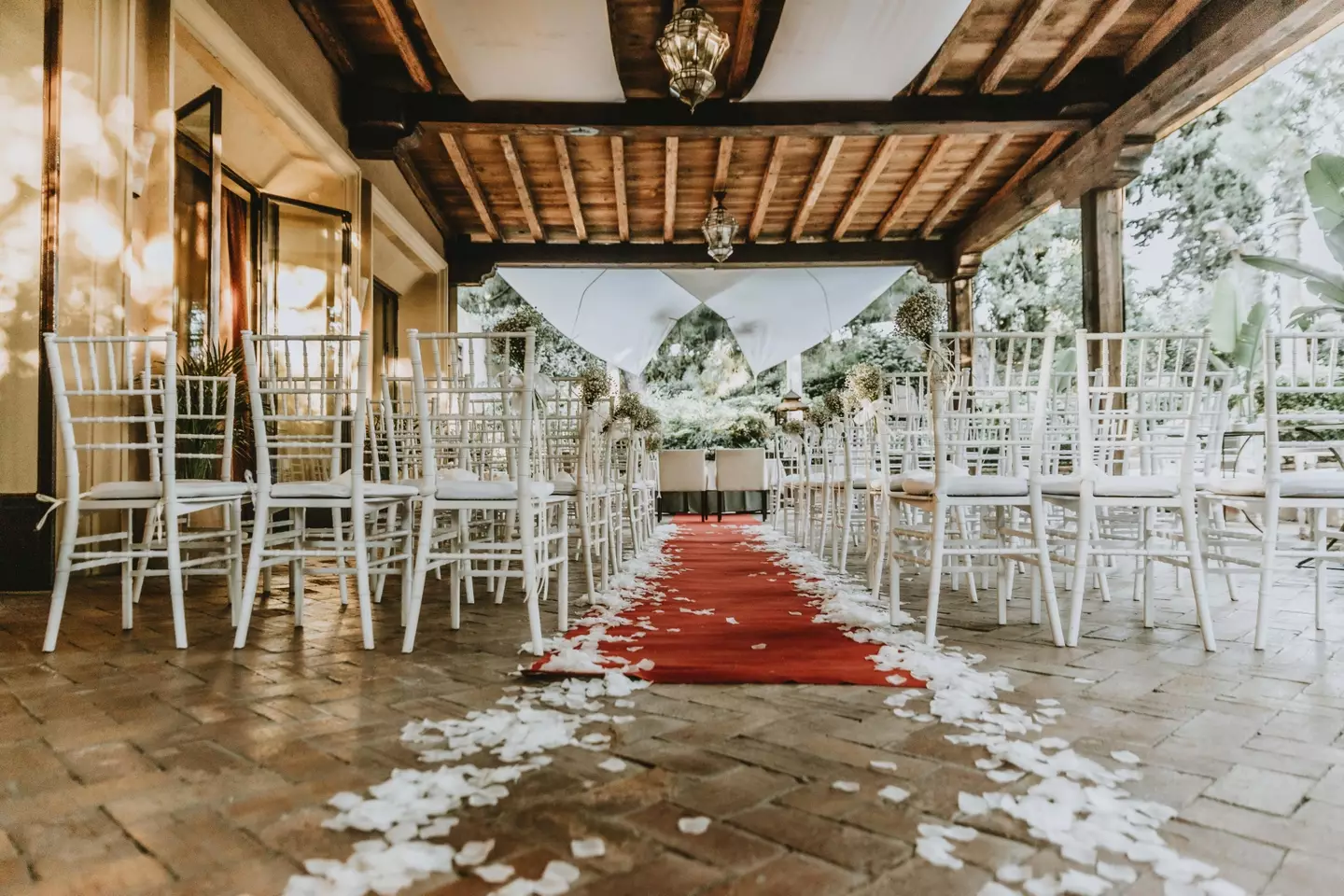 Did the bride still make it to the altar? Probably not (Getty Stock Images/ Manu Vega)