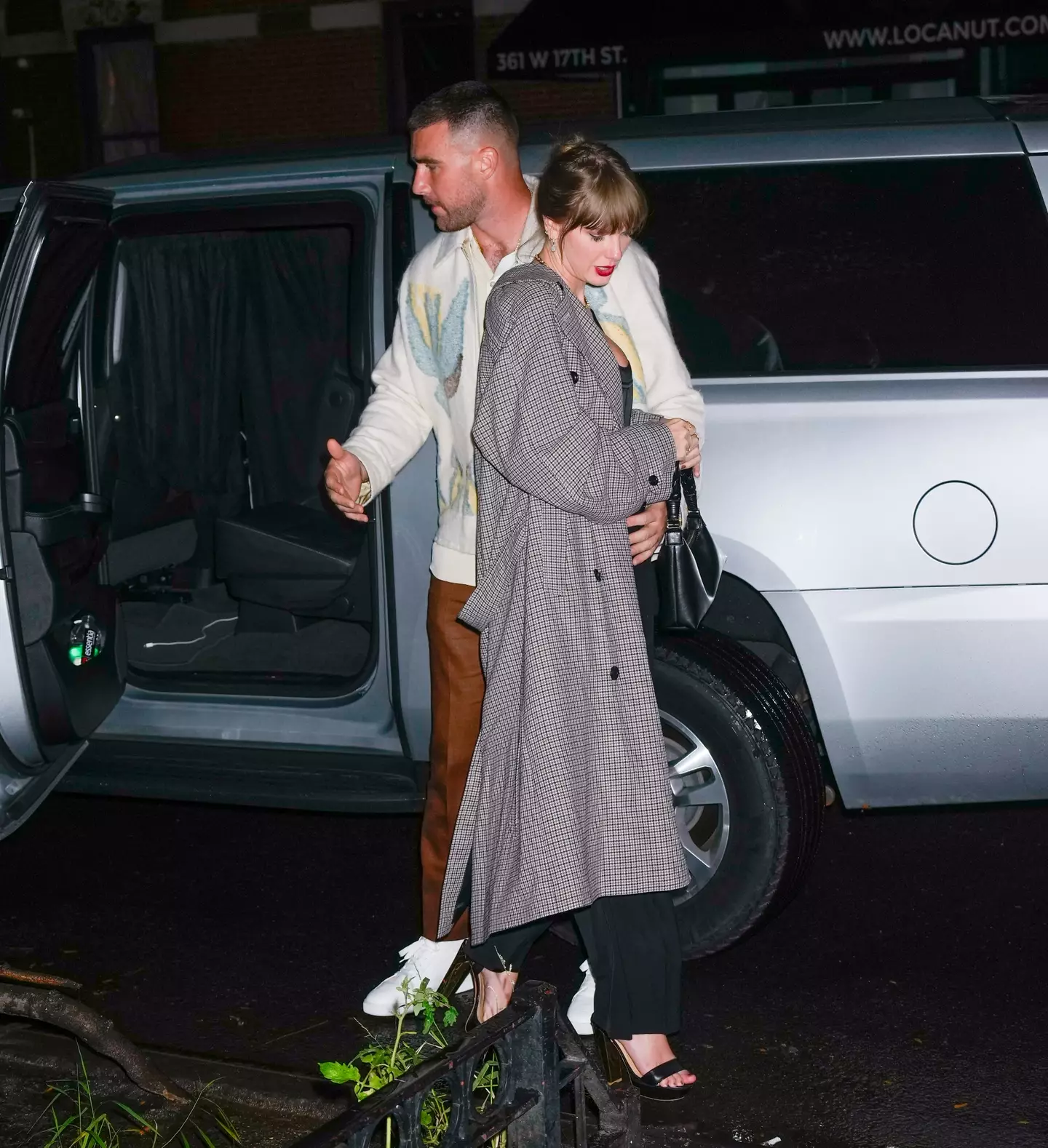 The incident has delighted Taylor Swift fans.