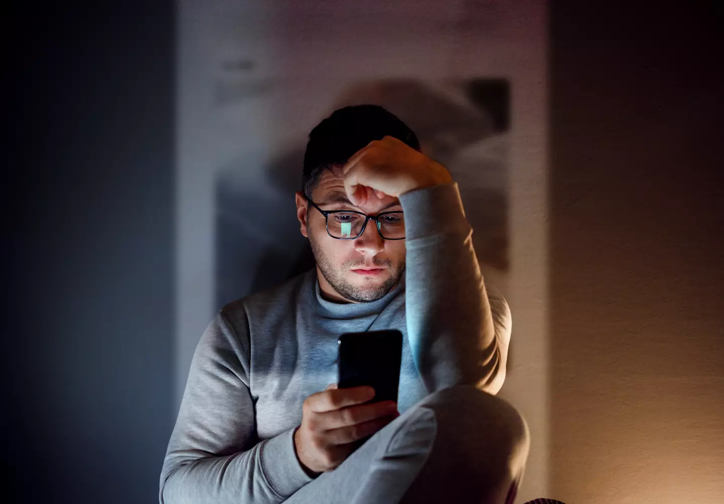 If you reply back quickly and it could help boost your chances of landing the role.  (Getty Stock Image)