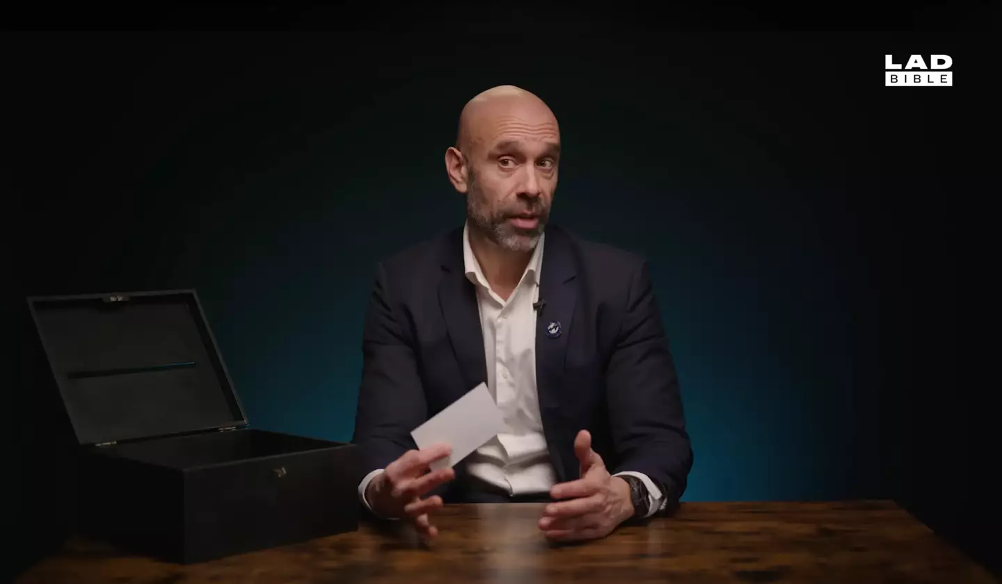 These red flags could a sign that something is afoot (YouTube/LADbible Stories)