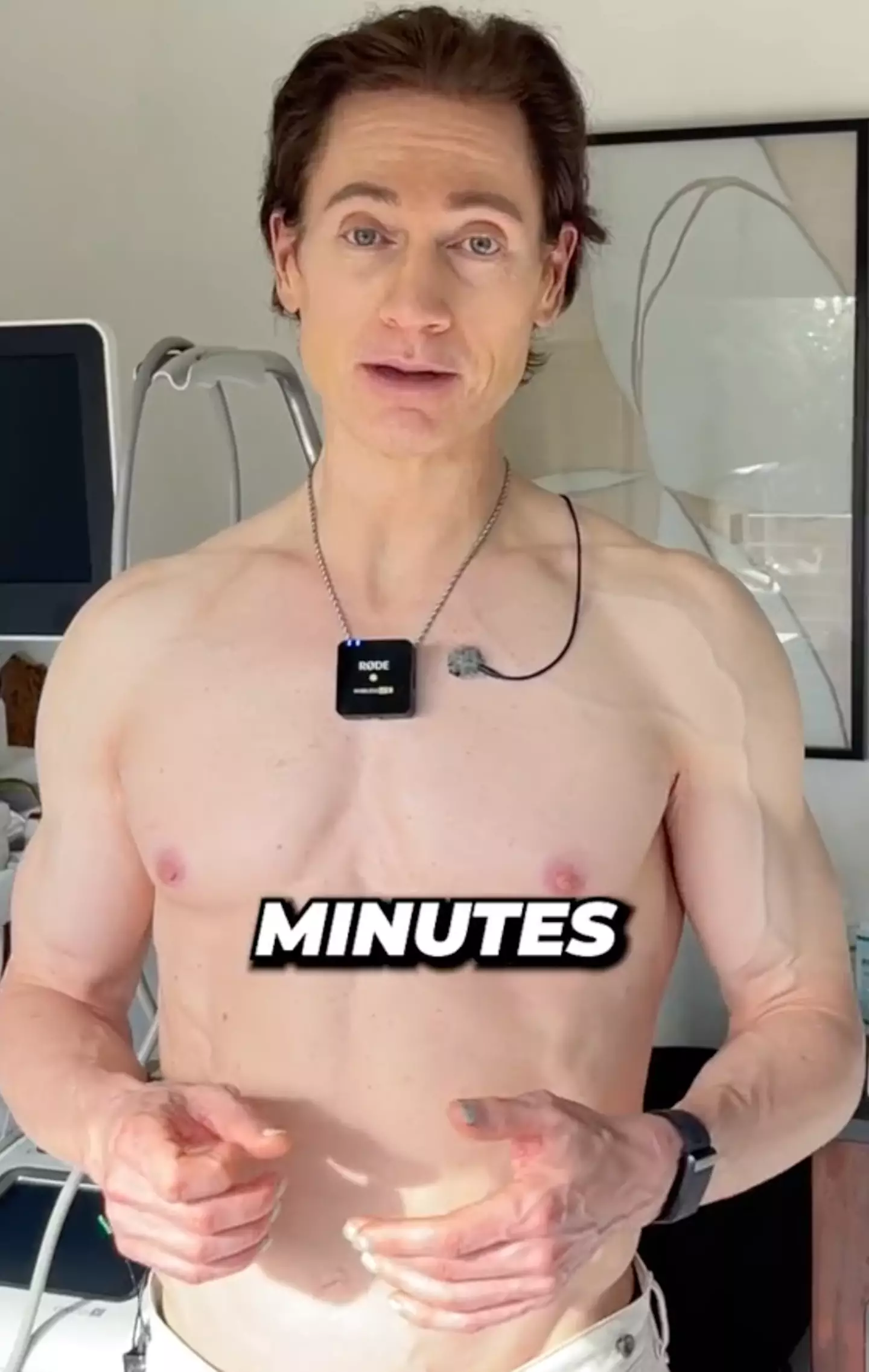 The machine allows him to do the equivalent of ‘20,000 sit ups’ in just 30 minutes. (TikTok/@_bryan_johnson_)