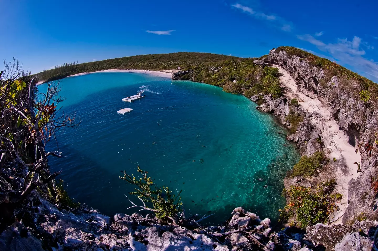 The huge sinkhole is yet to be properly explored. (Adri B Freitas Brandao/Getty)