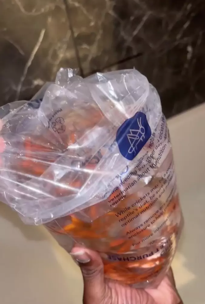 People were seriously concerned for the goldfishes welfare after seeing the extreme prank.