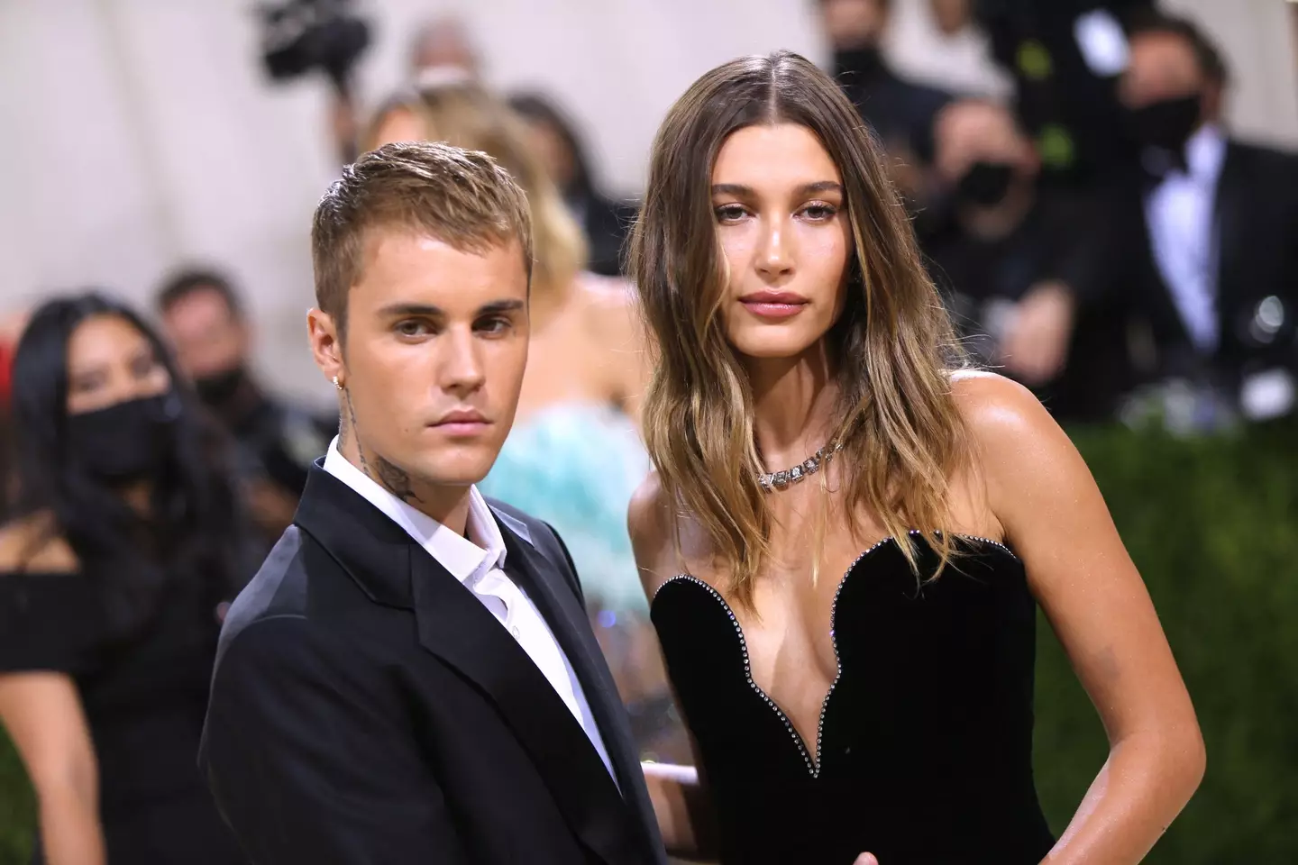 Justin Bieber and Hailey Bieber (Alamy)