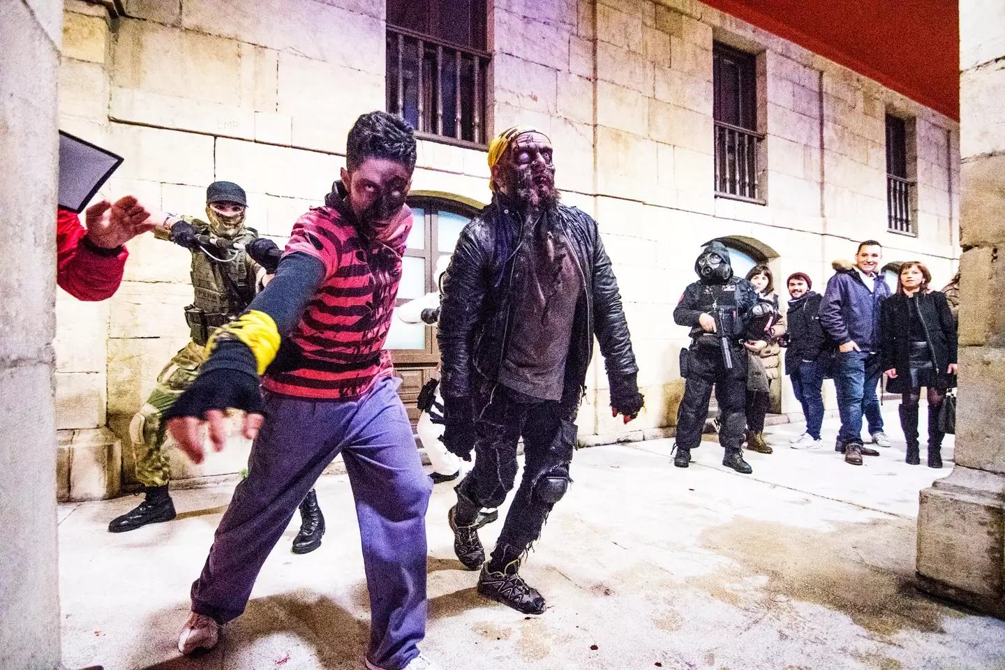 TikToker Predicts Zombie Apocalypse on Earth (Alamy)