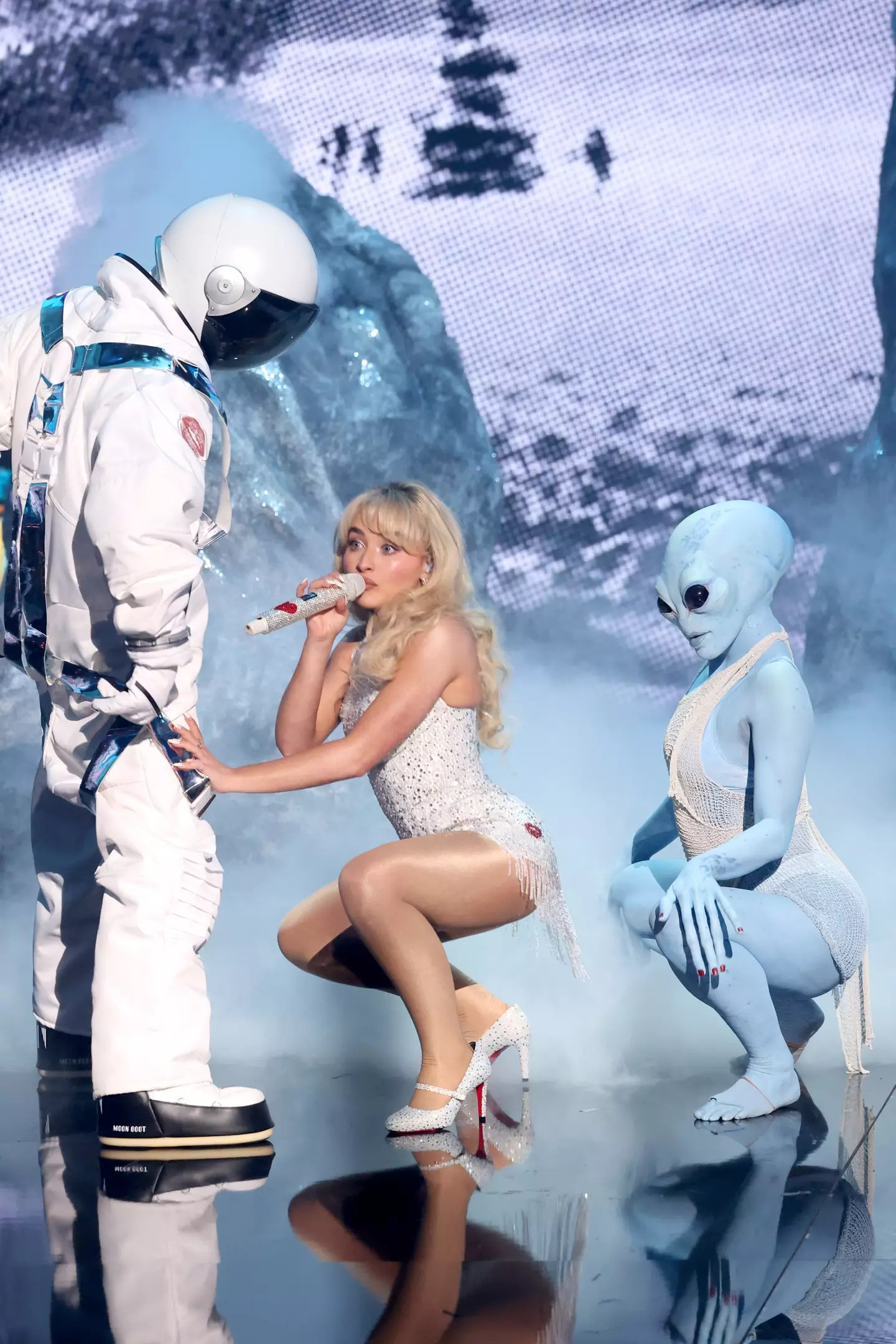 Sabrina Carpenter hit the stage at the VMAs tonight (Mike Coppola/Getty Images for MTV)