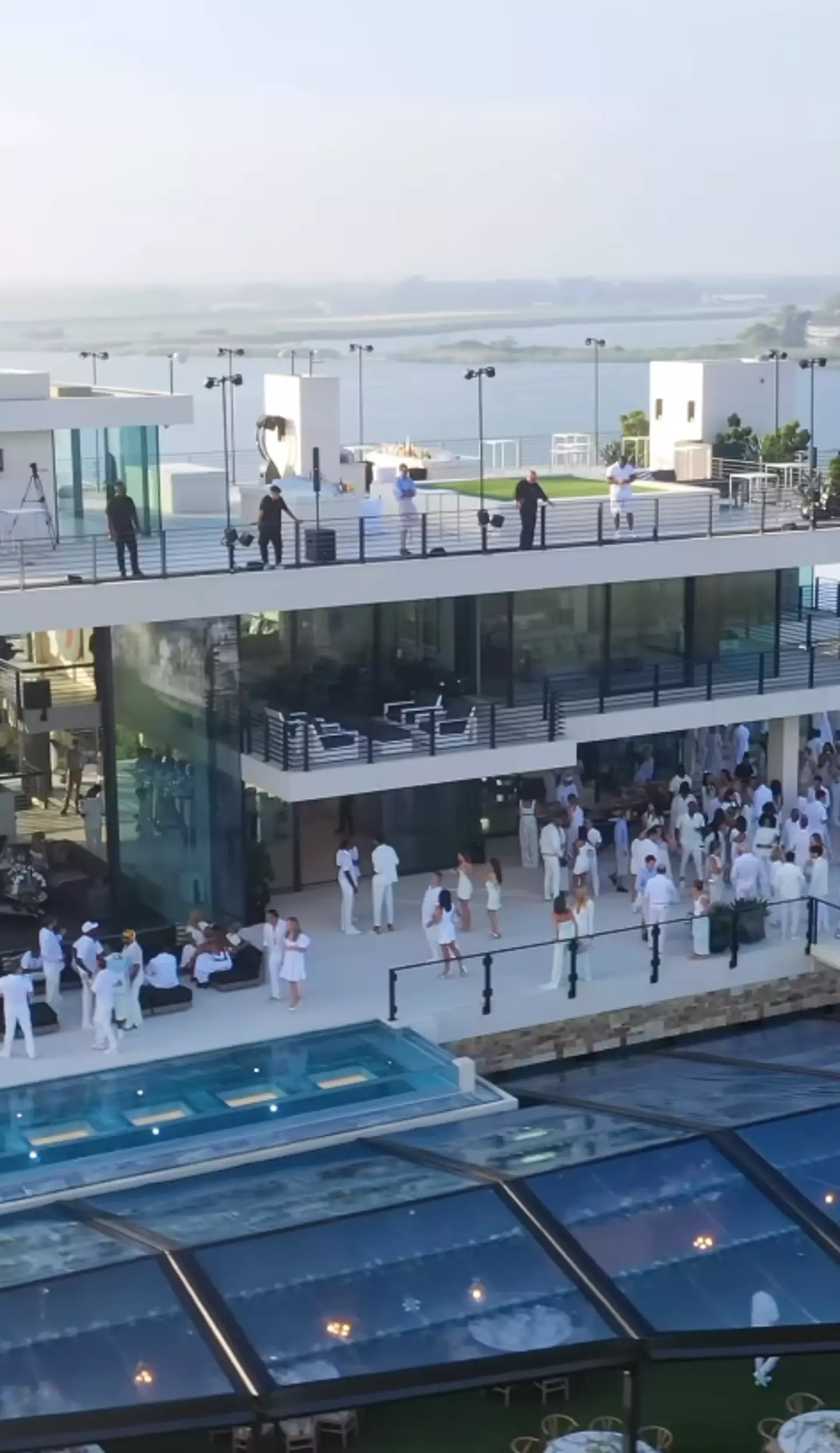 Michael Rubin's Hamptons party was incredibly starry.