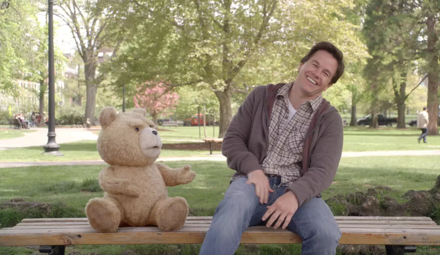 Mark Wahlberg and Seth MacFarlane in Ted (2012).