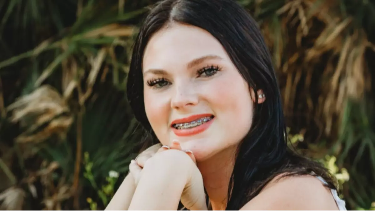 Mom of teen killed on carnival cruise admits she was 'misinformed' about murder charge against stepbrother