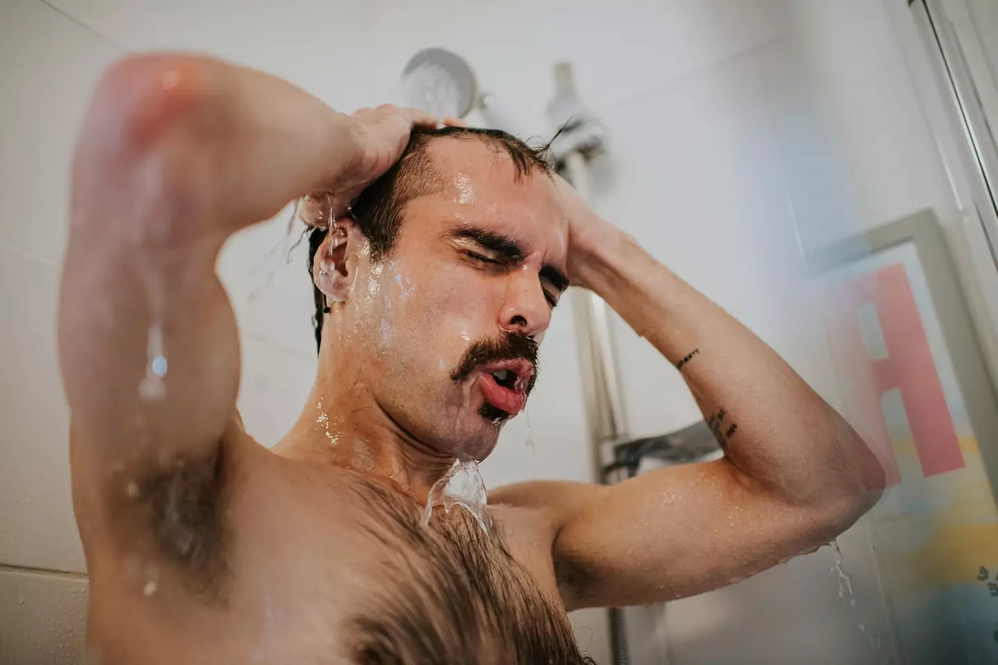 Once we get over the initial shock, a cold shower could help improve our breathing and heart rate (Getty Images)