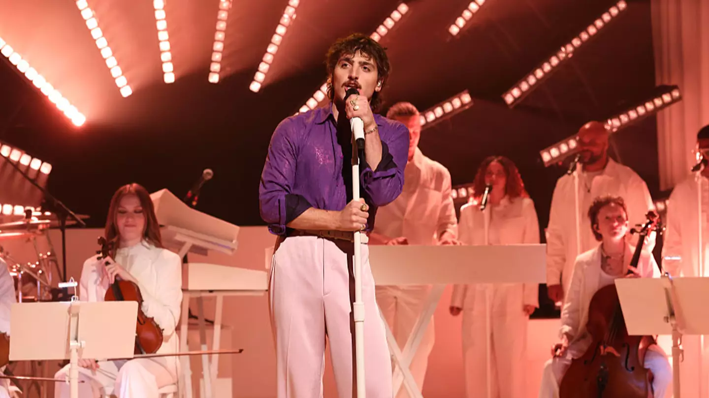 Best Benson Boone seats revealed as tour tickets go on sale sooner than you think