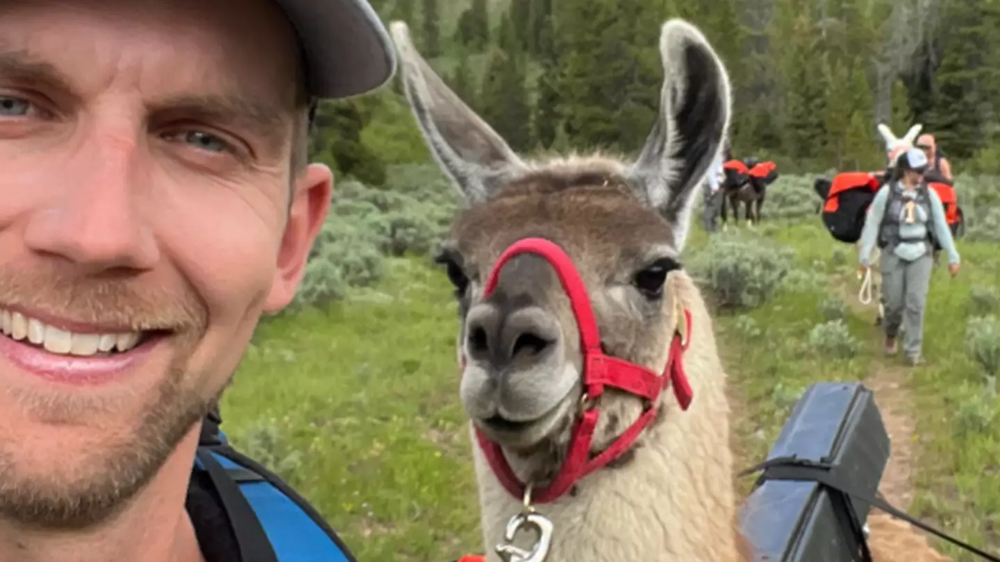 Instagram/@across_thewest