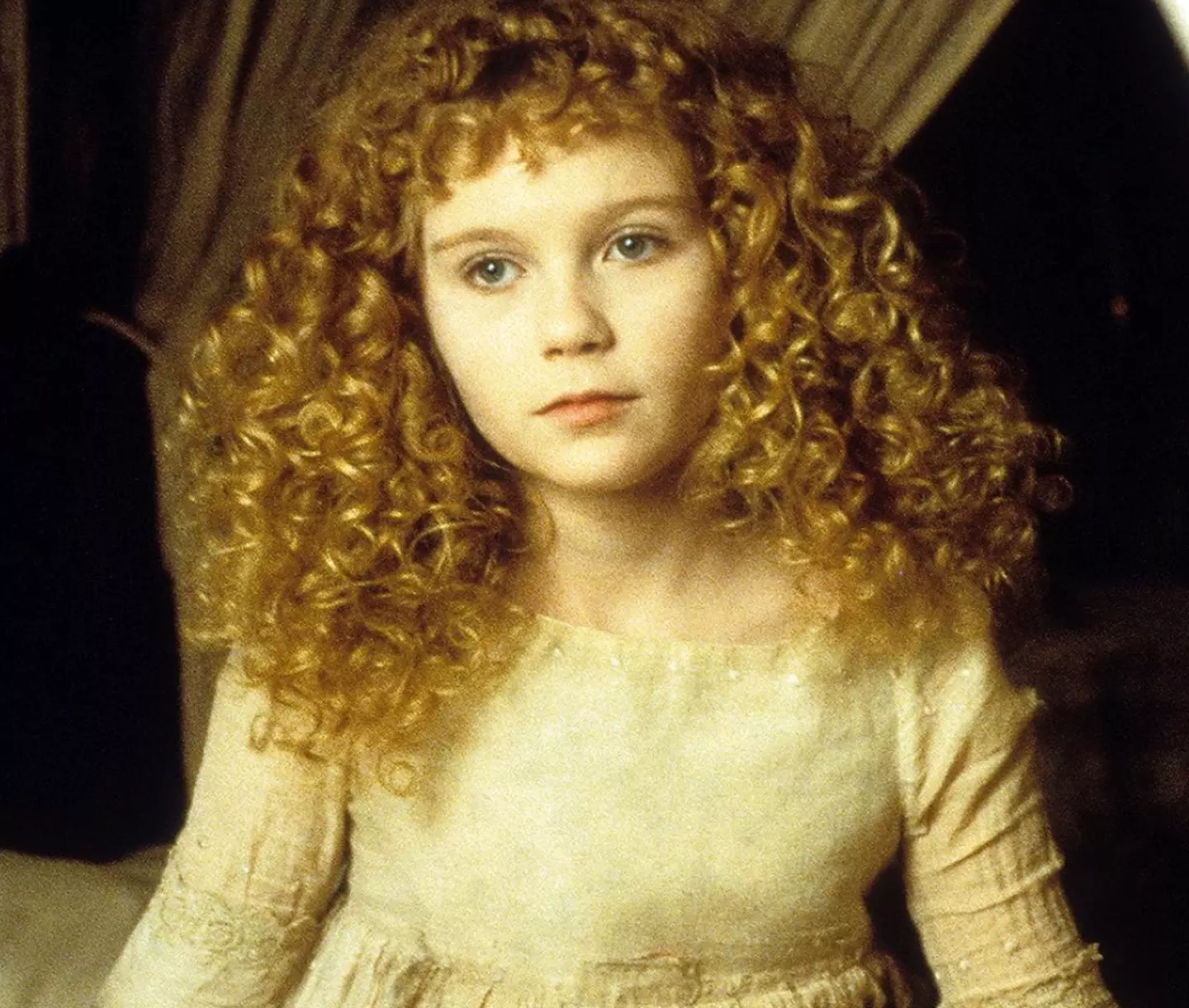 Kirsten Dunst played the young vampire Claudia in the film.