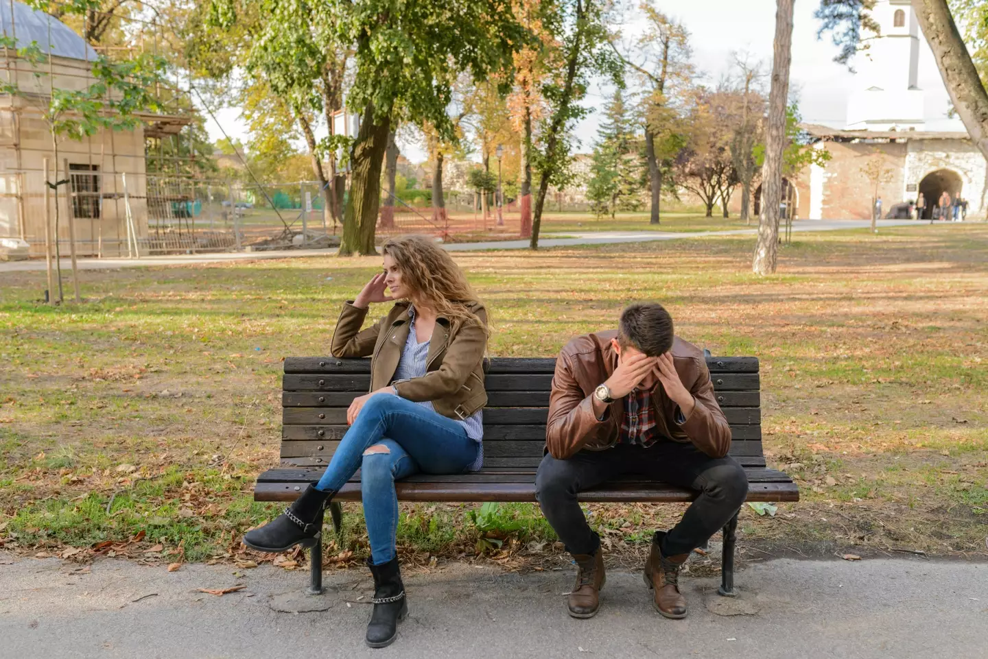 Don't end up like these two. (pexels/Vera Arsic)