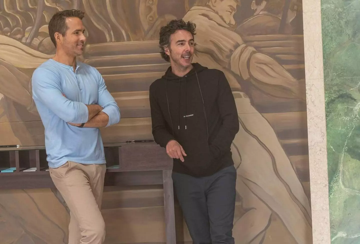 Ryan Reynolds and Shawn Levy (Alamy)