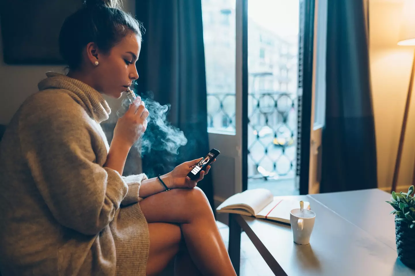 Vaping is bad news for women's sexual health too (Getty Images)
