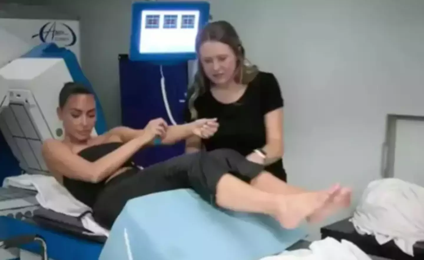 Kim Kardashian had a whole body scan (Hulu)