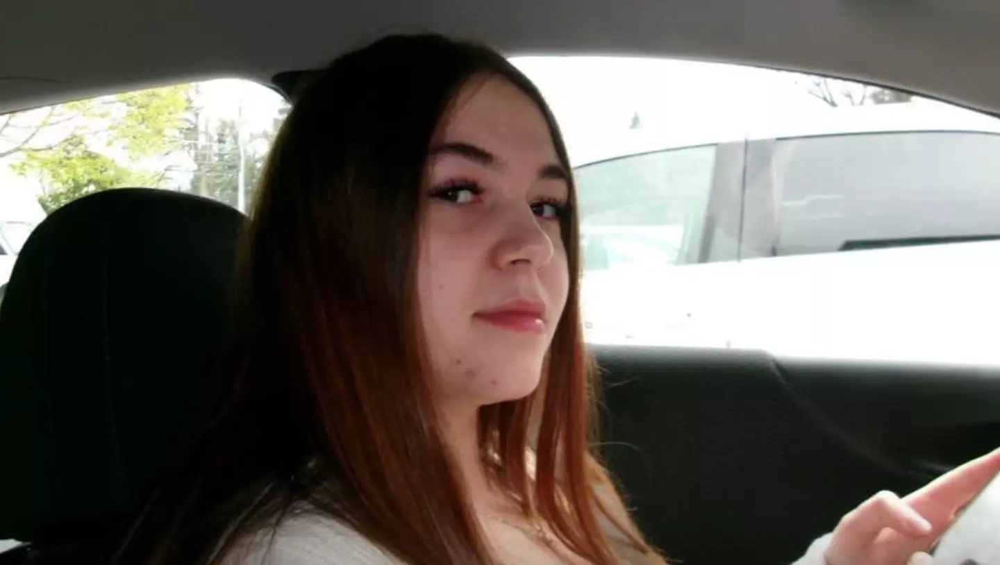 Sarah Carroll was a 20-year-old student who was 'dedicated' to her studies (GoFundMe)
