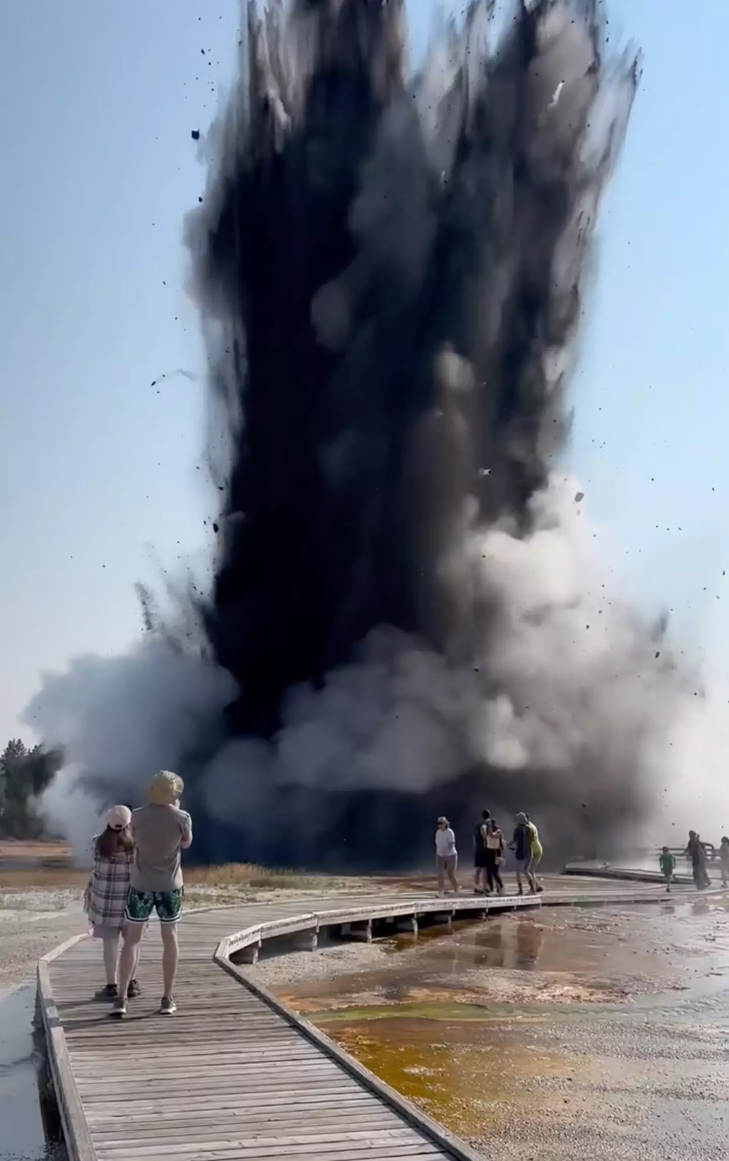 The explosion at Yellowstone National Park dwarfed tourists. (YouTube/ KTLA 5)