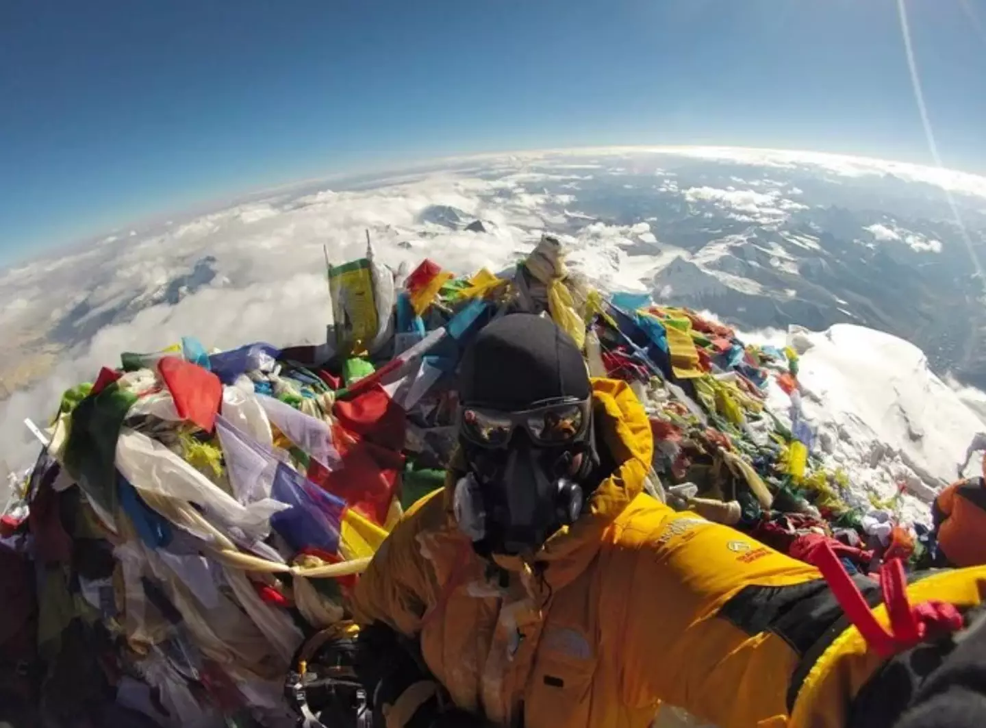 This selfie really is a checkmate moment for Flat Earthers.