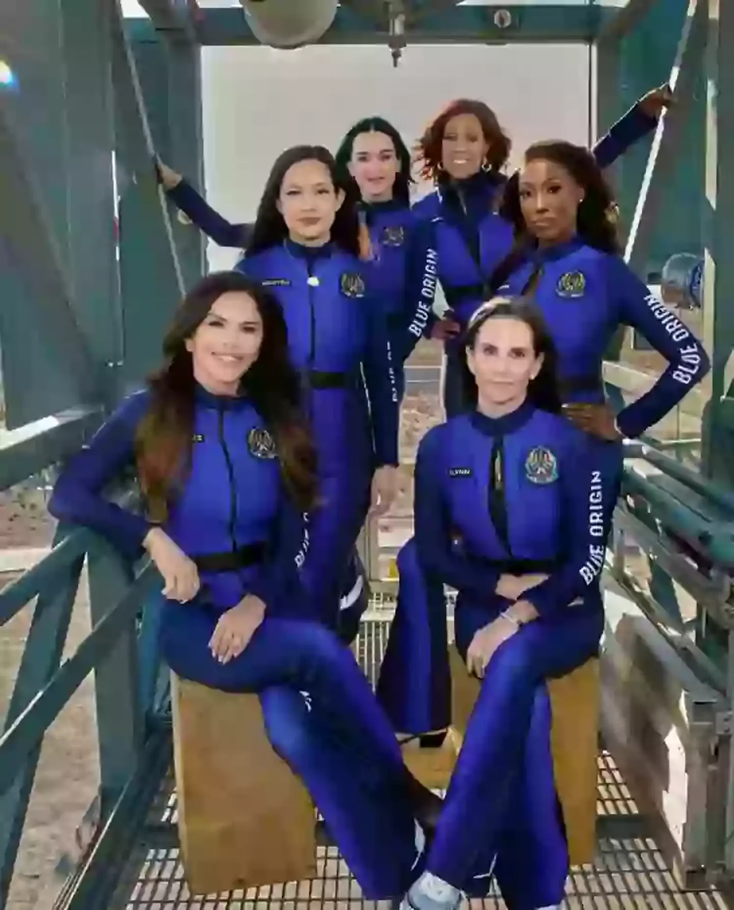 The all-female crew (Instagram/@katyperry)