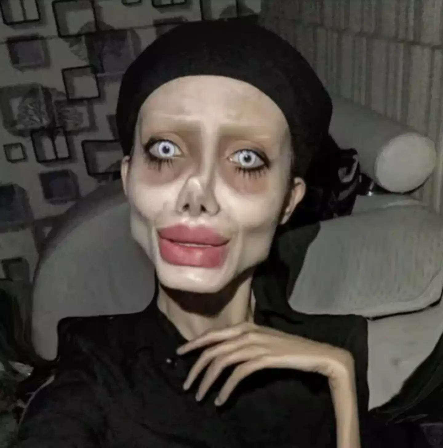 Sahar Tabar's appearance went viral in 2017, as she was nicknamed 'Zombie Angelina Jolie' (Instagram/@sahartabar_official)