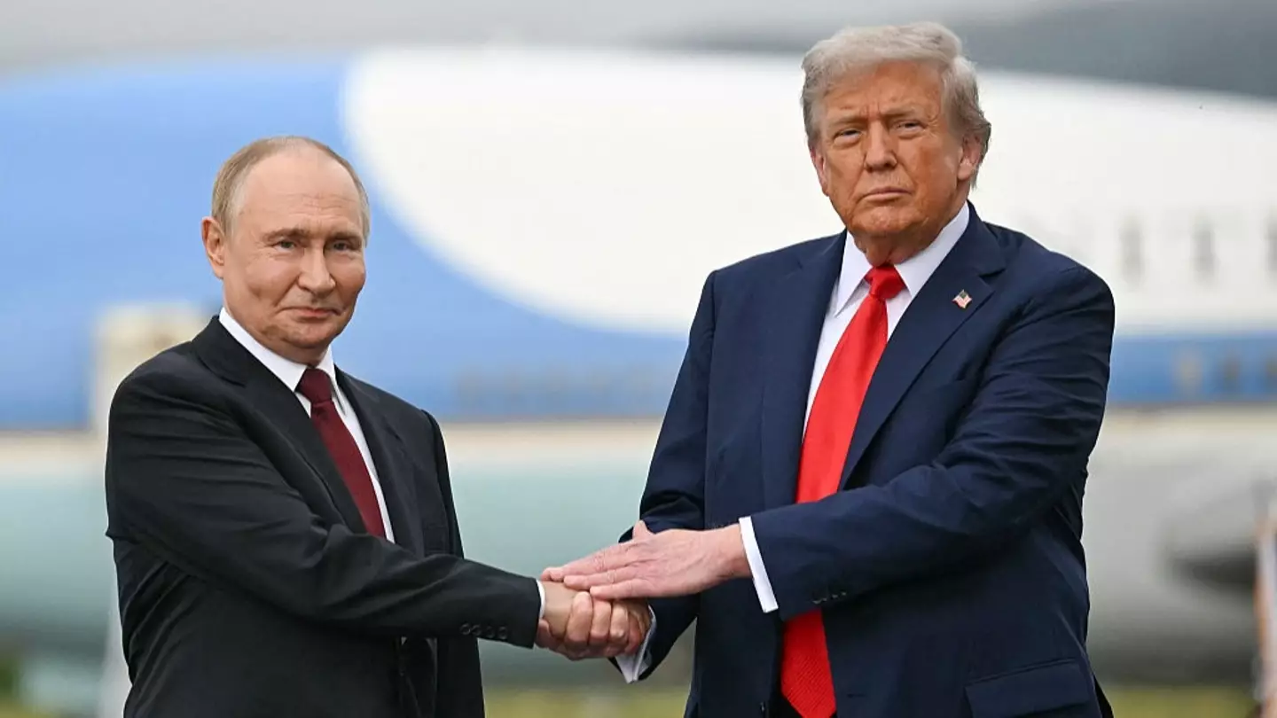 Putin shares rare surprising detail about relationship with Trump amid WW3 fears