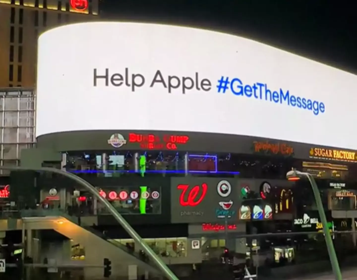 The ad for Android challenged Apple to 'get the message'.