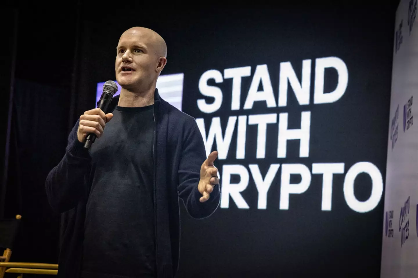 The Coinbase boss has a stern message (Jason Armond / Los Angeles Times via Getty Images)