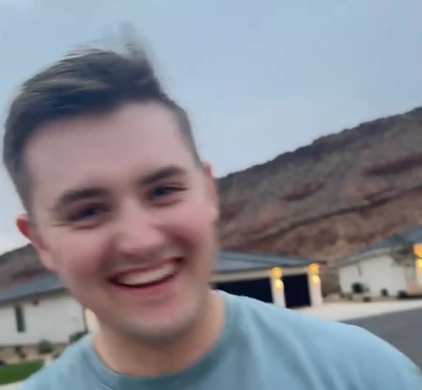 Mitchell Brotherson had an accident while skiing (TikTok/@jennabrotherson)