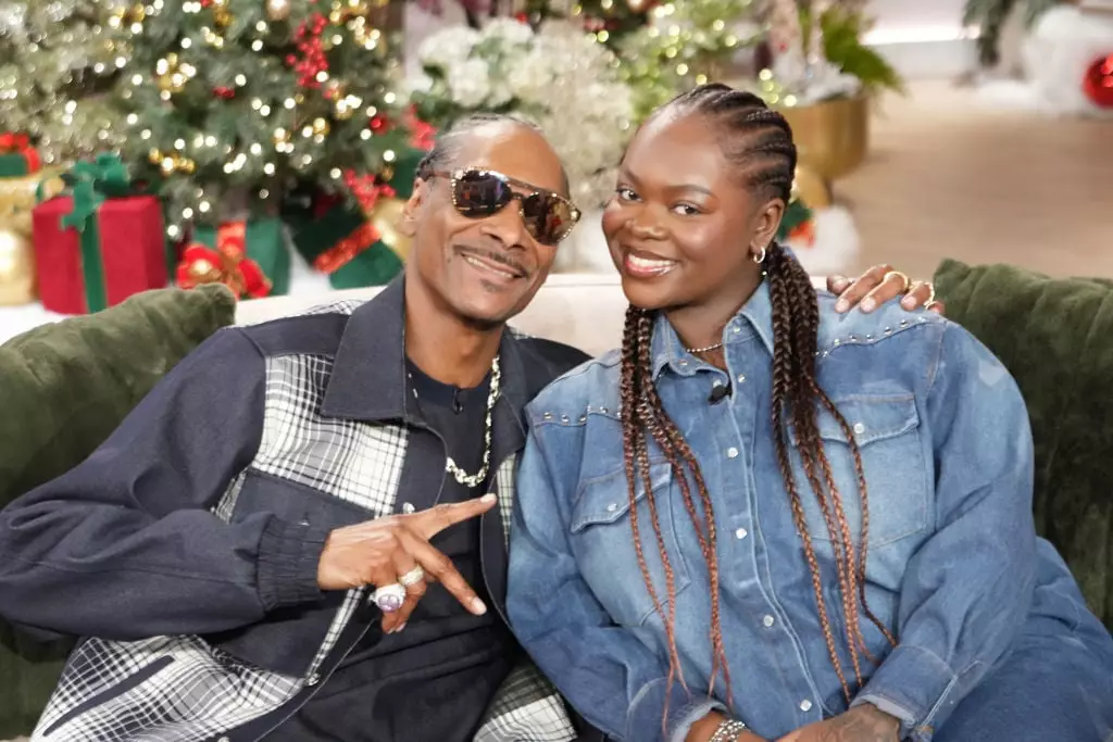 Snoop with his daughter Cori Broadus (Warner Bros. TV/Getty Images)