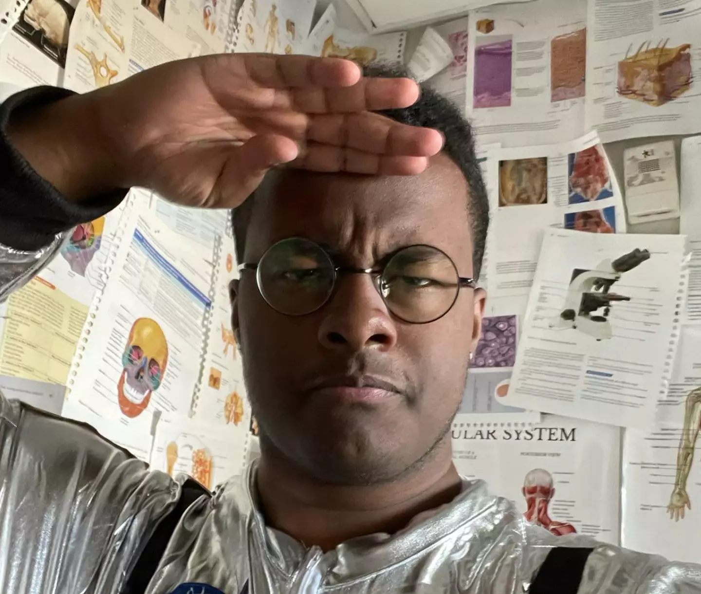 Fans have paid tribute to Twomad following his death.