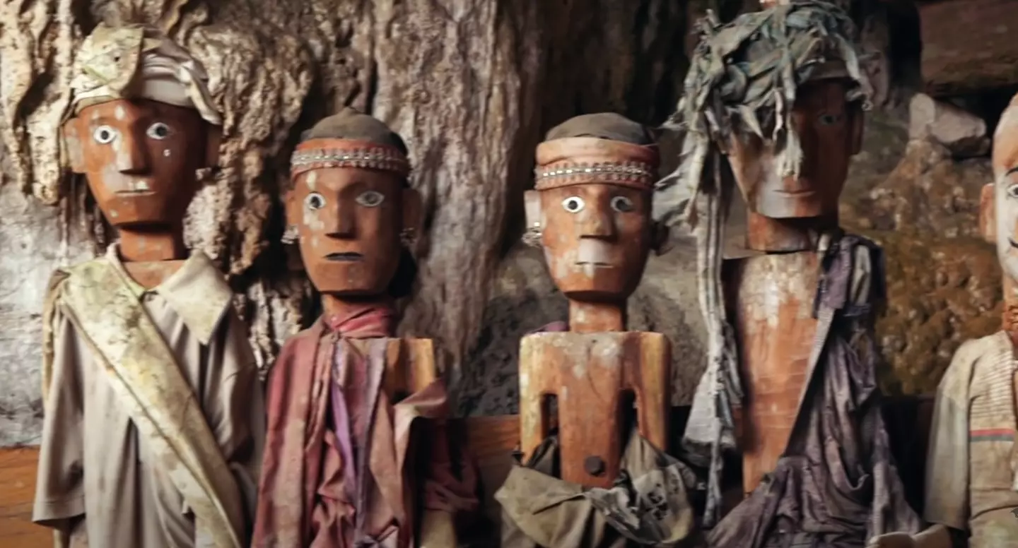 The wooden effigies.