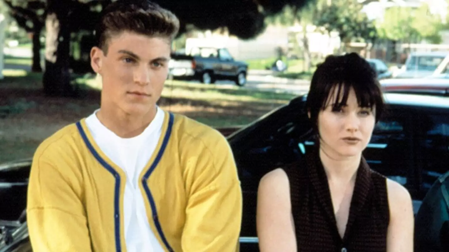 Shannen Doherty and Brian Austin Green in Beverly Hills, 90210.
