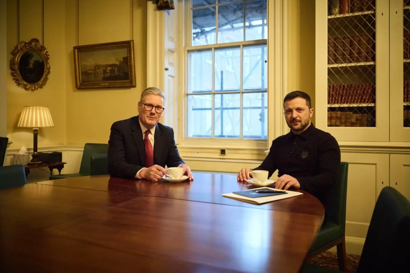 President Volodymyr Zelenskyy enjoyed a cup of tea with British Prime Minister Keir Starmer (Ukrainian Presidency / Handout/Anadolu via Getty Images)