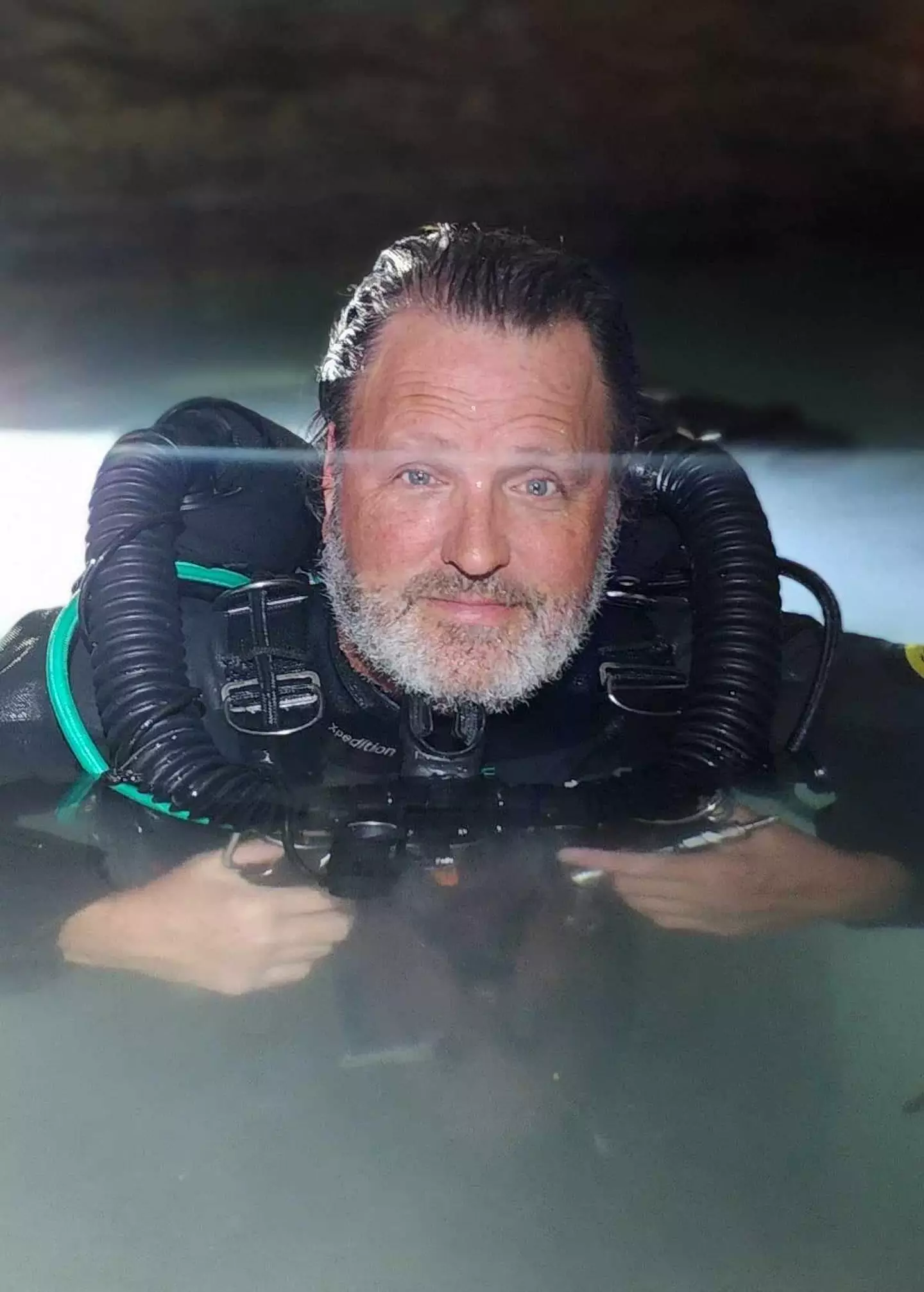 Renowned diver Brett Hemphill has died aged 56.