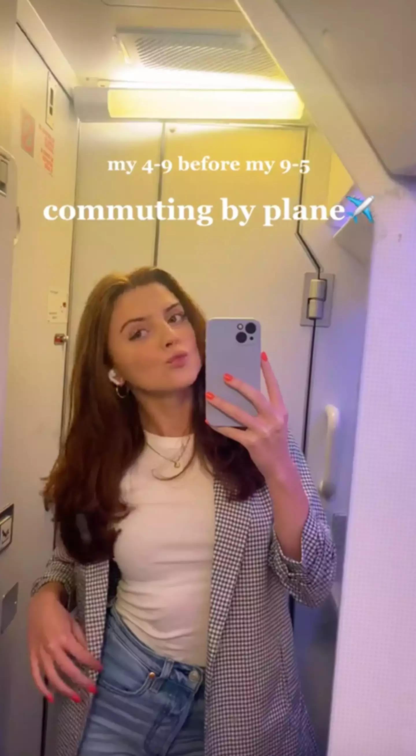 It's certainly some commute. (TikTok/@sophiacelentano48)