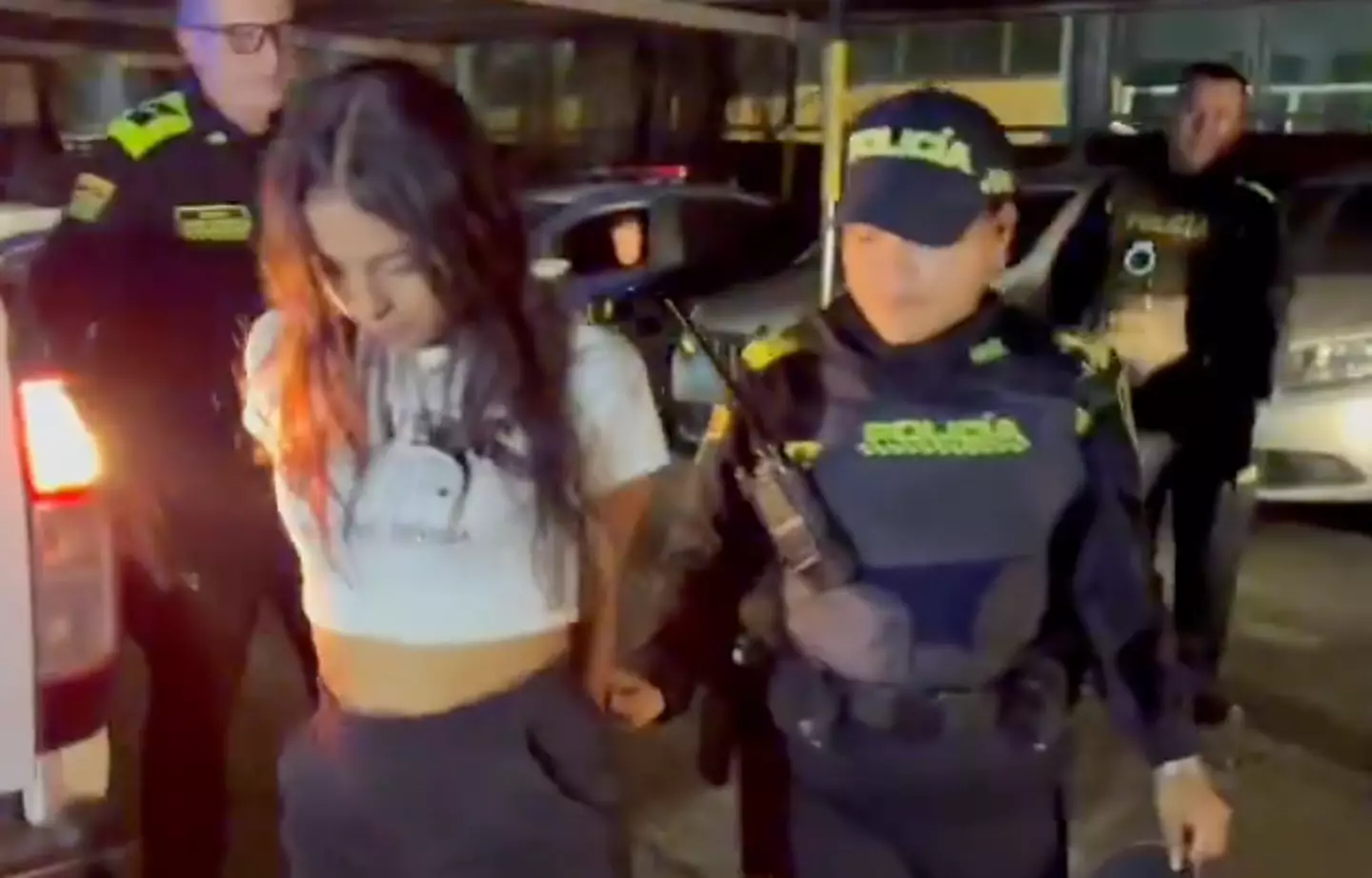 A woman believed to be a hitwoman nicknamed 'The Doll' has been arrested (X/ @PoliciaDEMAM)