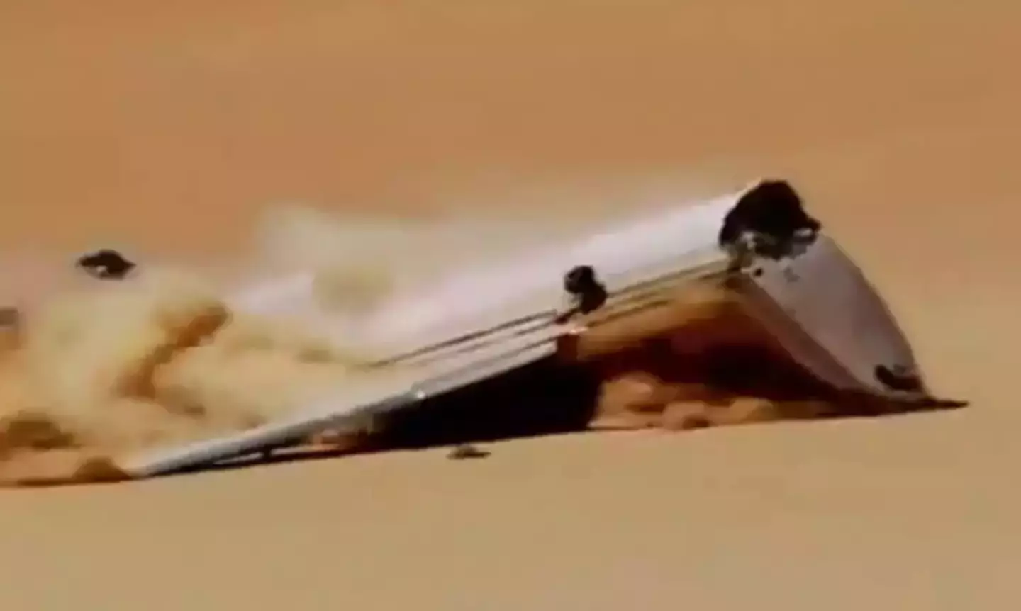 Scientist intentionally crashed the plane (More4)