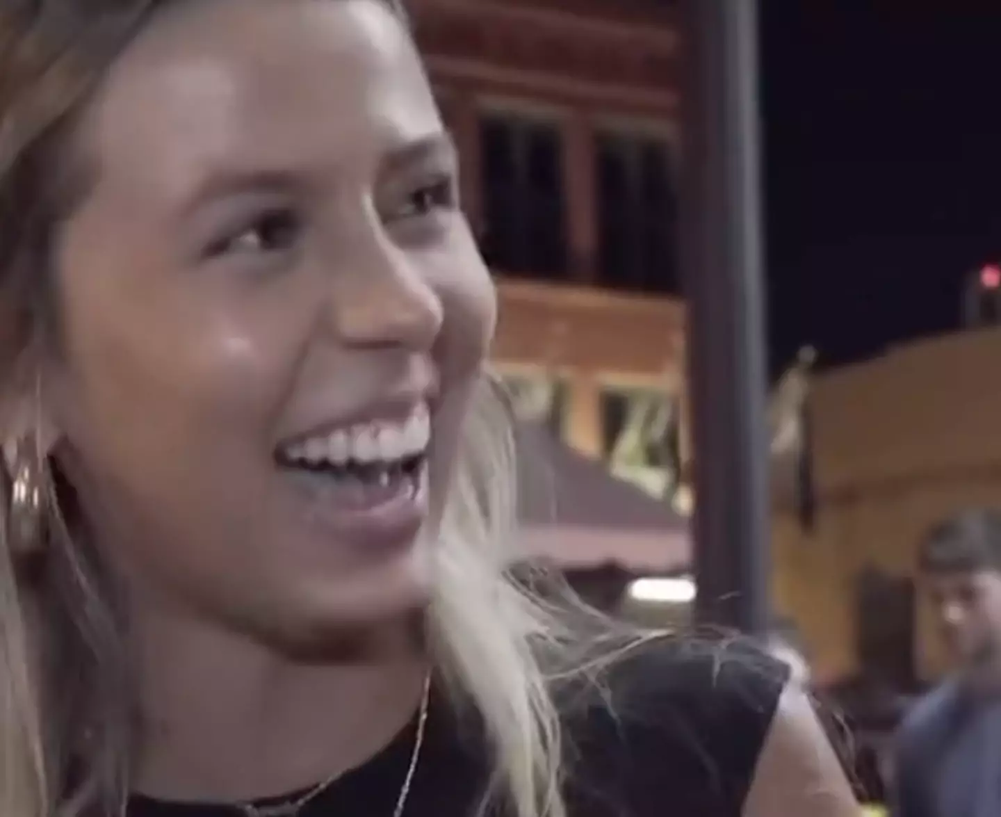Hailey's response took the internet by storm. (YouTube/Tim&DeeTV)