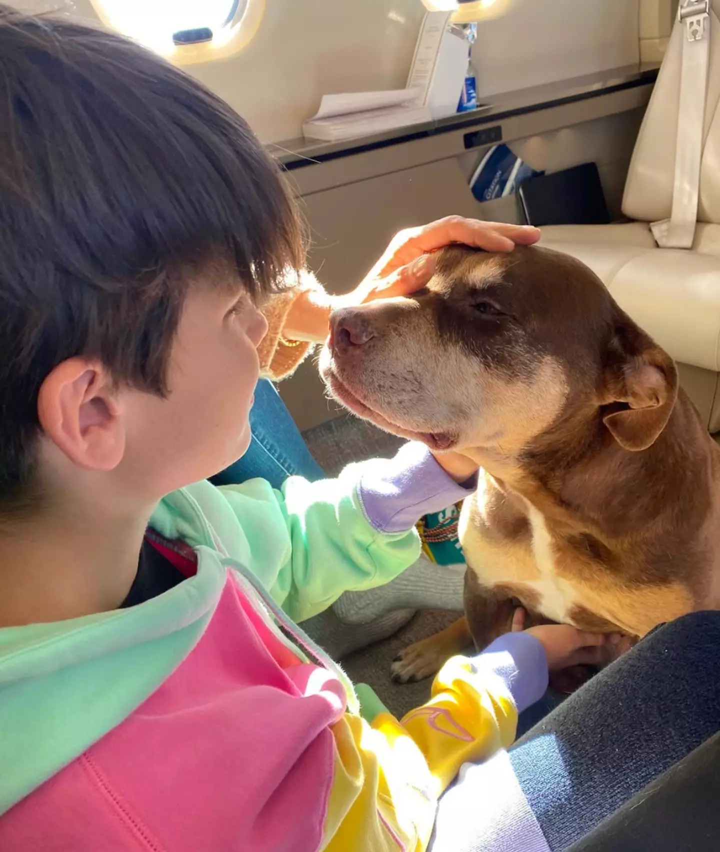 Lua pictured with one of Brady's children (@tombrady/Instagram)
